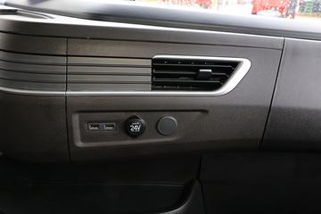 �������� �ܻ�H6 390���� 4X2 ǣ����(����)ͼƬ