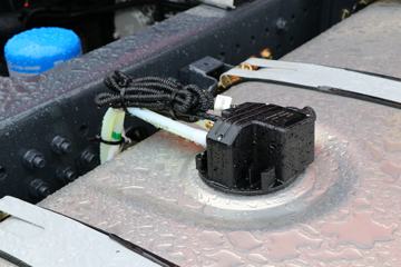 �������� �ܻ�H6 390���� 4X2 ǣ����(����)ͼƬ