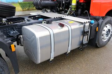 �������� �ܻ�H6 390���� 4X2 ǣ����(����)ͼƬ