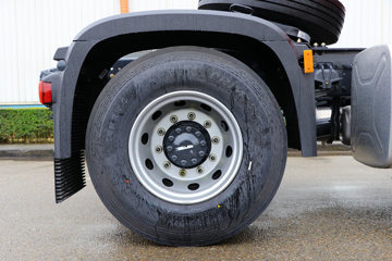 �������� �ܻ�H6 390���� 4X2 ǣ����(����)ͼƬ