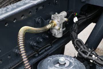 �������� �ܻ�H6 390���� 4X2 ǣ����(����)ͼƬ