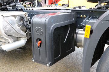 �������� �ܻ�H6 390���� 4X2 ǣ����(����)ͼƬ