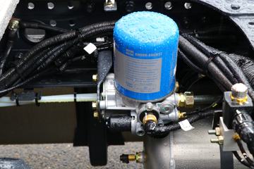 �������� �ܻ�H6 390���� 4X2 ǣ����(����)ͼƬ