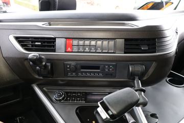 �������� ��ʨH6 6X4 ����ʽ���綯ǣ����282kWhͼƬ