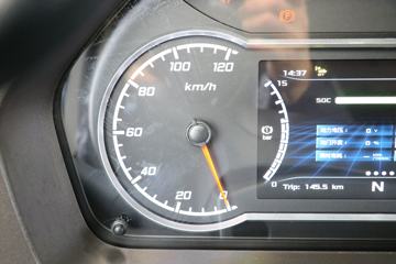 �������� ��ʨH6 6X4 ����ʽ���綯ǣ����282kWhͼƬ