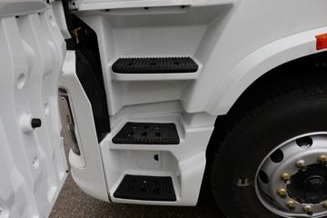 �������� ��ʨH6 6X4 ����ʽ���綯ǣ����282kWhͼƬ