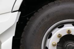 上汽红岩 杰狮H6 6X4 换电式纯电动牵引车282kWh