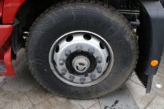 福田 欧曼EST 470马力 8X4 9.53米栏板载货车(BJ1319Y6GRL-01)
