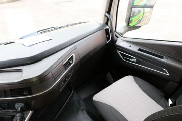 �������� �ܻ�H6 ���ذ� 370���� 8X4 6.4����ж��(����)ͼƬ