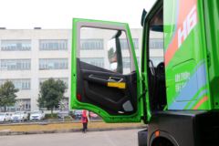 上汽红岩 杰虎H6 标载版 370马力 8X4 6.4米自卸车(国六)(CQ3317ED10256V)