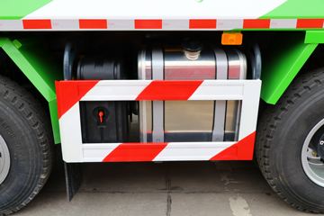 �������� �ܻ�H6 ���ذ� 370���� 8X4 6.4����ж��(����)ͼƬ