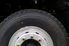 上汽红岩 杰虎H6 标载版 370马力 8X4 6.4米自卸车(国六)(CQ3317ED10256V)