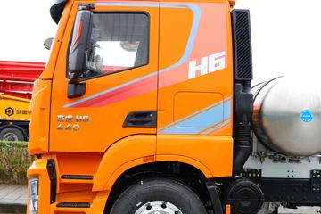 �������� �ܻ�H6 ���ذ� 440���� 6X4 LNGǣ����(����)ͼƬ