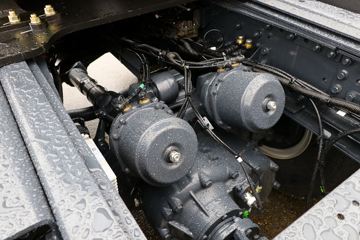 ʨH6eؿ 560 6X4ǣ()(CQ4257SD13334H)ͼƬ