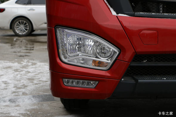 欧曼EST载货车南昌市火热促销中 让利高达3万