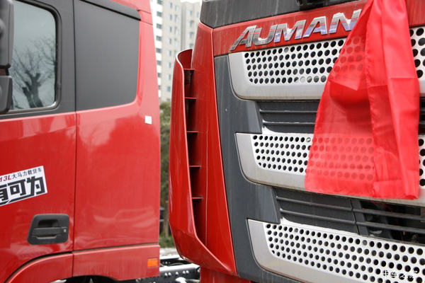 欧曼EST载货车南昌市火热促销中 让利高达3万