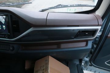 �������ó� ������9 116���� 4X2 4.15�׵�����ʽ�ῨͼƬ