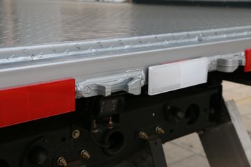 �������ó� ������9 116���� 4X2 4.15�׵�����ʽ�ῨͼƬ