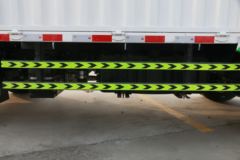 陕汽商用车 轩德翼9 标载版 150马力 4X2 4.15米单排栏板轻卡(国六)(SX1040NP6331)