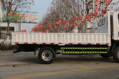 陕汽商用车 轩德翼9 标载版 150马力 4X2 4.15米单排栏板轻卡(国六)(SX1040NP6331)