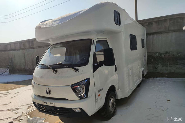 飞碟缔途 DX 2L 126马力 旅居车(五征牌)(国六)