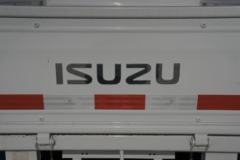 庆铃 五十铃100P 120马力 3.235米双排栏板轻卡(QL1042BUHW)