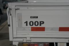 庆铃 五十铃100P 120马力 3.235米双排栏板轻卡(QL1042BUHW)