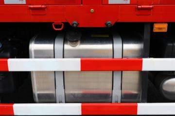 �������� �ܻ�H6 350���� 8X4 �泵��(CQ5317JSQEY08436)ͼƬ