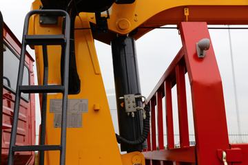 �������� �ܻ�H6 350���� 8X4 �泵��(CQ5317JSQEY08436)ͼƬ