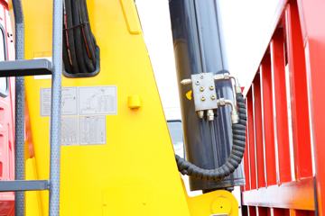 �������� �ܻ�H6 350���� 8X4 �泵��(CQ5317JSQEY08436)ͼƬ