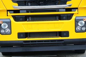 �������� ��ʨC6 330���� 4X2 ���ϳ�(������)(YH5200TQZ396T)ͼƬ