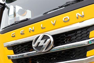 �������� ��ʨC6 330���� 4X2 ���ϳ�(������)(YH5200TQZ396T)ͼƬ