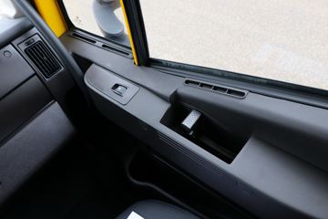 �������� ��ʨC6 330���� 4X2 ���ϳ�(������)(YH5200TQZ396T)ͼƬ