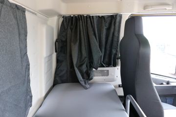 �������� ��ʨC6 330���� 4X2 ���ϳ�(������)(YH5200TQZ396T)ͼƬ