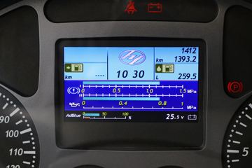 �������� ��ʨC6 330���� 4X2 ���ϳ�(������)(YH5200TQZ396T)ͼƬ