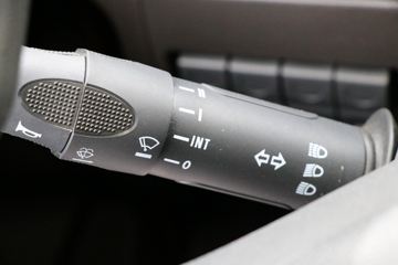 �������� ��ʨC6 330���� 4X2 ���ϳ�(������)(YH5200TQZ396T)ͼƬ