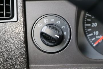 �������� ��ʨC6 330���� 4X2 ���ϳ�(������)(YH5200TQZ396T)ͼƬ