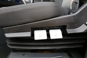 �������� ��ʨC6 330���� 4X2 ���ϳ�(������)(YH5200TQZ396T)ͼƬ