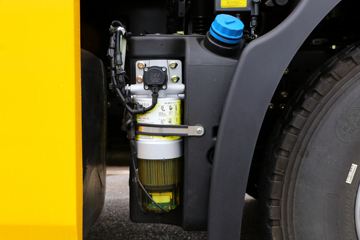 �������� ��ʨC6 330���� 4X2 ���ϳ�(������)(YH5200TQZ396T)ͼƬ