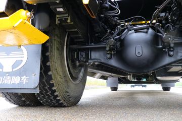 �������� ��ʨC6 330���� 4X2 ���ϳ�(������)(YH5200TQZ396T)ͼƬ