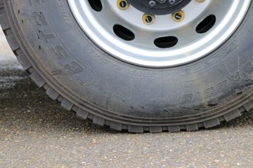 �������� ��ʨC6 330���� 4X2 ���ϳ�(������)(YH5200TQZ396T)ͼƬ