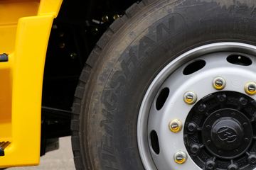 �������� ��ʨC6 330���� 4X2 ���ϳ�(������)(YH5200TQZ396T)ͼƬ