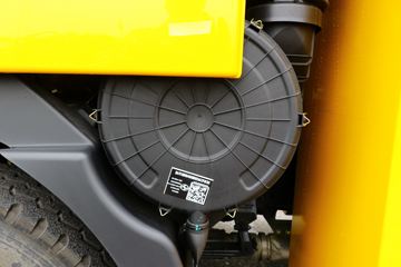 �������� ��ʨC6 330���� 4X2 ���ϳ�(������)(YH5200TQZ396T)ͼƬ