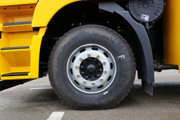 �������� ��ʨC6 330���� 4X2 ���ϳ�(������)(YH5200TQZ396T)ͼƬ