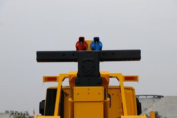 �������� ��ʨC6 330���� 4X2 ���ϳ�(������)(YH5200TQZ396T)ͼƬ