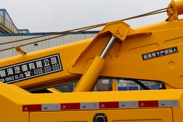 �������� ��ʨC6 330���� 4X2 ���ϳ�(������)(YH5200TQZ396T)ͼƬ