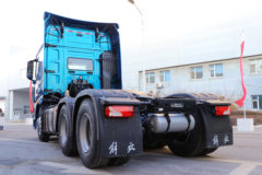 一汽解放 J7重卡 560马力 6X4 AMT自动挡牵引车(国六)(一汽解放12挡)(带液缓)(CA4250P77K25T1E6Z)