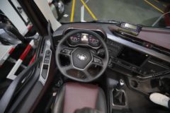 一汽解放 新J6P重卡 领航版3.0 460马力 8X4 冷藏车(国六)(CA5320XLCP66K24L7T4E6