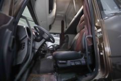 一汽解放 新J6P重卡 领航版3.0 460马力 8X4 冷藏车(国六)(CA5320XLCP66K24L7T4E6