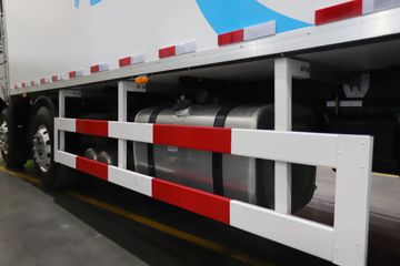 һ����� ��J6P�ؿ� �캽��3.0 460���� 8X4 ��س�(����)(CA5320XLCP66K24L7T4E6ͼƬ